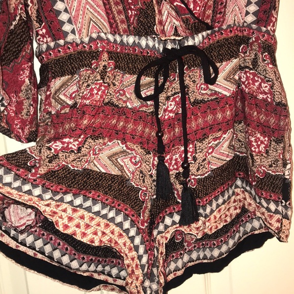 Romper - Picture 2 of 5